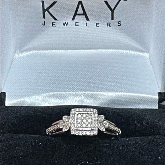 NWOT .42ctw Diamond Sterling Silver Ring - Picture 4 of 16